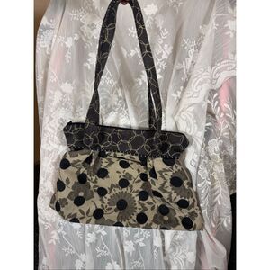 Maruca Handmade Pleated Shoulder Bag – Tan & Black Floral Polka Dot | Mixed Prin